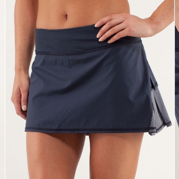 Lululemon Pace Setter Skirt Navy 8 reg - Picture 4 of 6